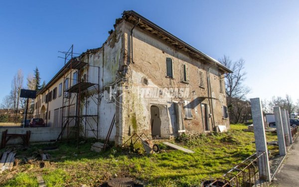 appartamento in vendita a Reggio nell'Emilia in zona Codemondo