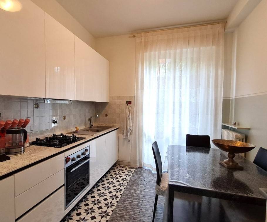 appartamento in vendita a Reggio nell'Emilia in zona Città Storica