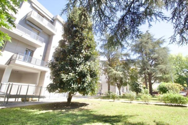 appartamento in vendita a Reggio nell'Emilia in zona Orologio