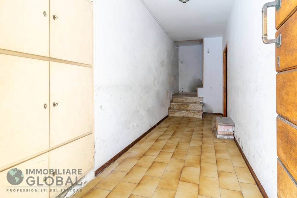 casa indipendente in vendita a Reggio nell'Emilia in zona Città Storica