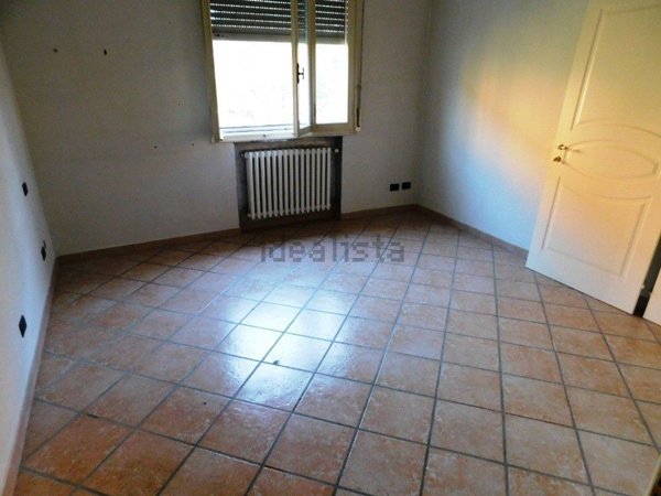casa indipendente in vendita a Reggio nell'Emilia