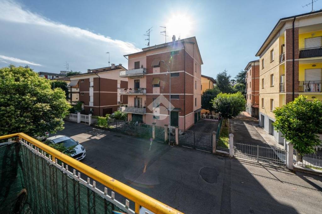 appartamento in vendita a Reggio nell'Emilia in zona Orologio
