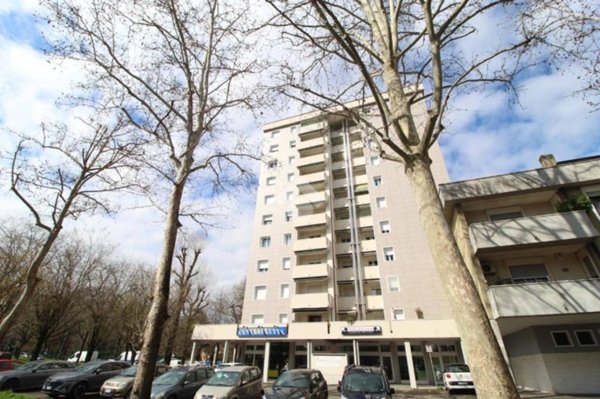 appartamento in vendita a Reggio nell'Emilia in zona Mirabello
