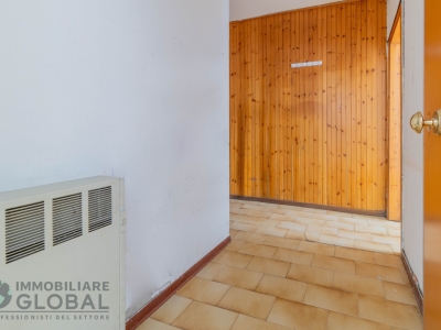 intera palazzina in vendita a Reggio nell'Emilia in zona Città Storica