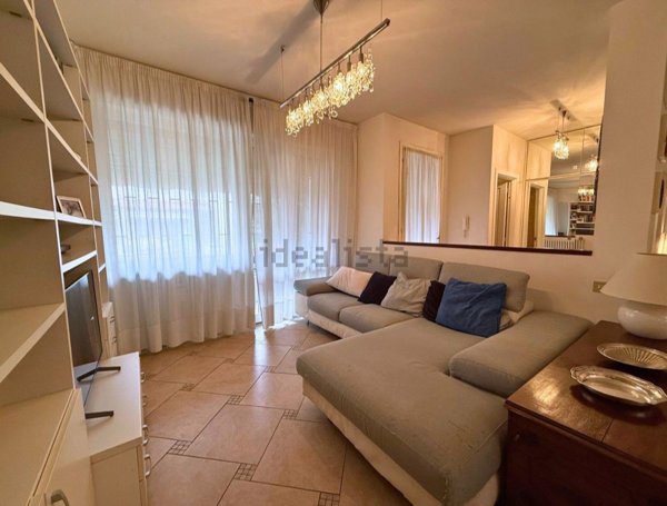 casa indipendente in vendita a Reggio nell'Emilia in zona Città Storica