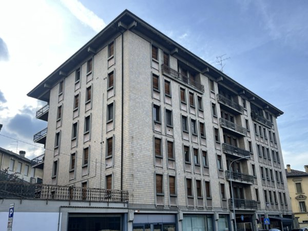 appartamento in vendita a Reggio nell'Emilia in zona Città Storica