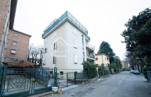 appartamento in vendita a Reggio nell'Emilia in zona Città Storica