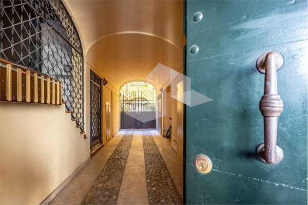 casa indipendente in vendita a Reggio nell'Emilia in zona Città Storica