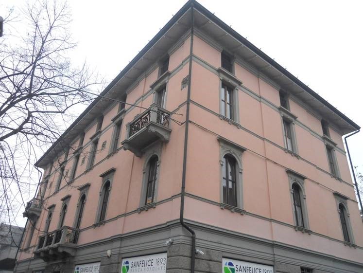 quadrivano in vendita a Reggio nell'Emilia in zona Ospizio