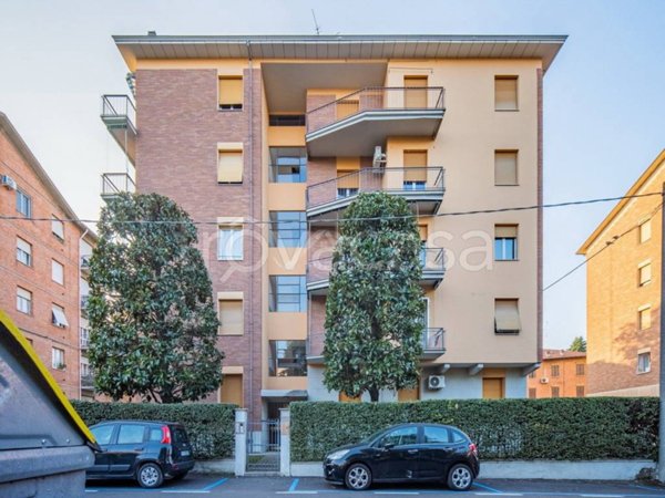 appartamento in vendita a Reggio nell'Emilia in zona Città Storica