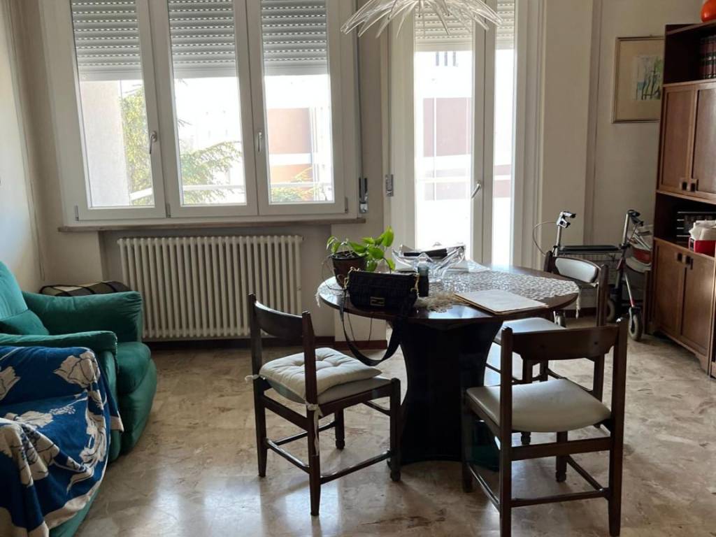 appartamento in vendita a Reggio nell'Emilia in zona Città Storica