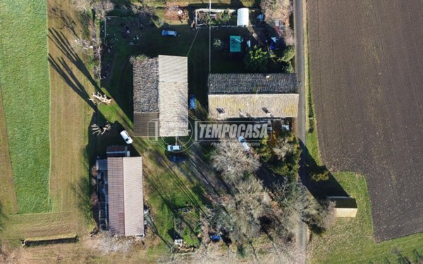 casa indipendente in vendita a Reggio nell'Emilia in zona Fogliano
