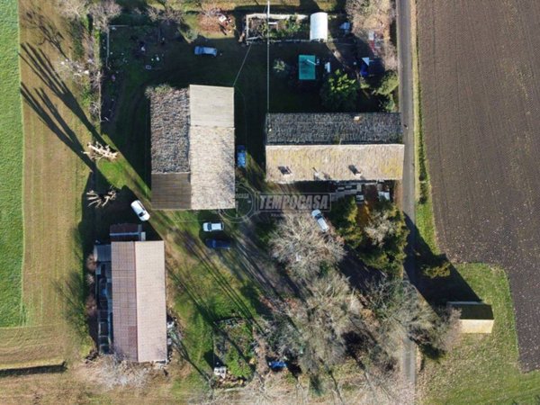 casa indipendente in vendita a Reggio nell'Emilia in zona Roncadella