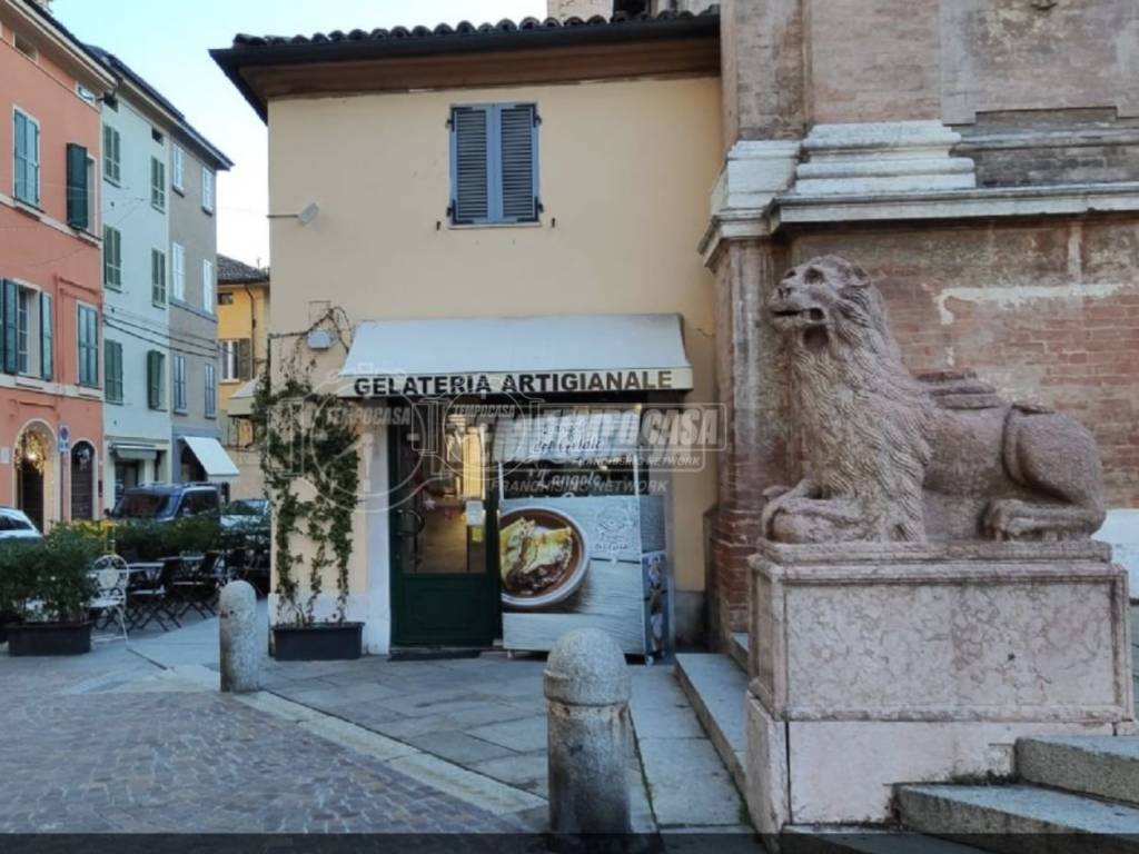 monolocale in vendita a Reggio nell'Emilia in zona Città Storica