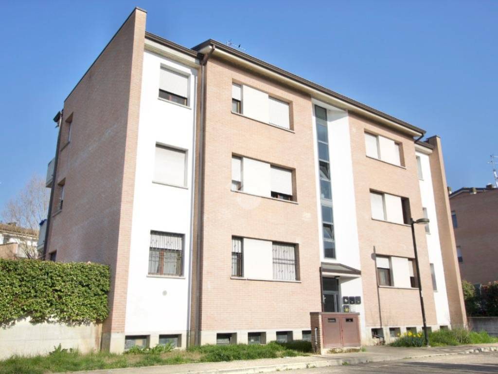 appartamento in vendita a Reggio nell'Emilia in zona Roncocesi