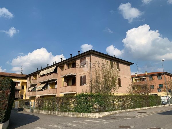 appartamento in vendita a Reggio nell'Emilia in zona Pratofontana