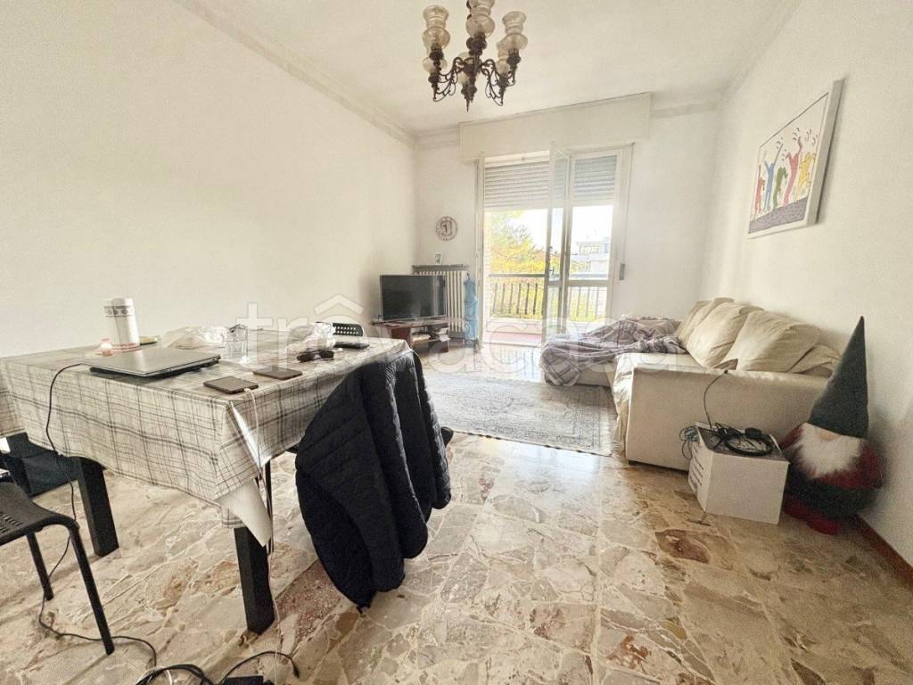 appartamento in vendita a Reggio nell'Emilia in zona Città Storica