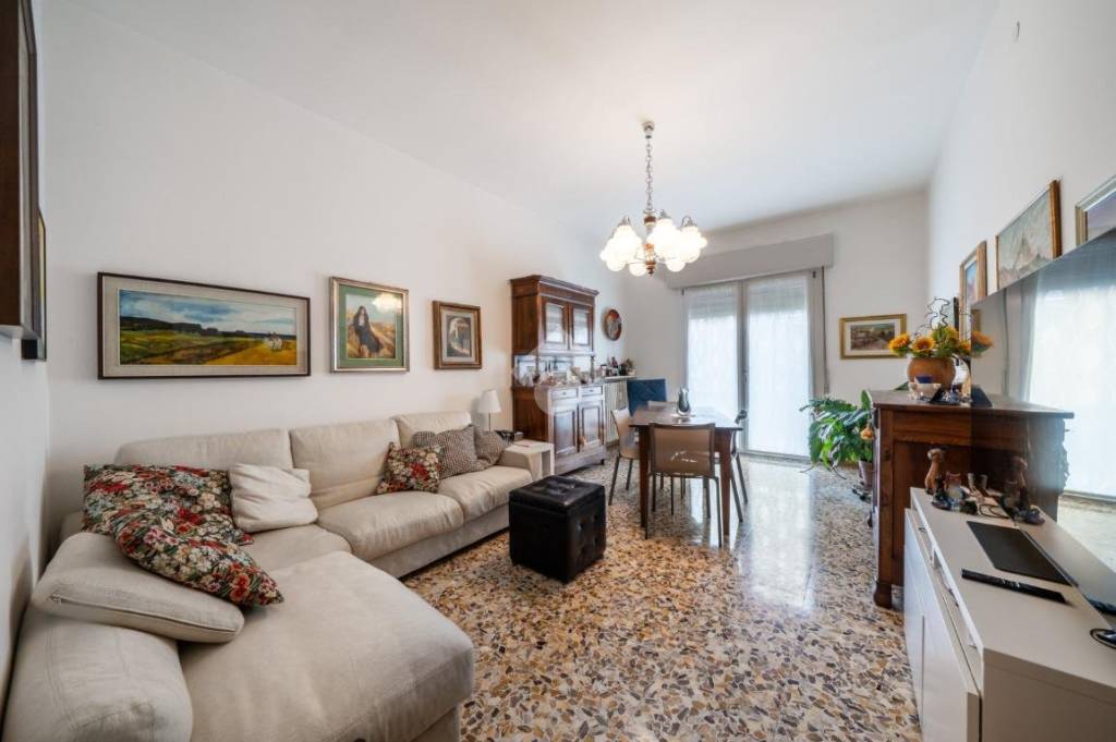 appartamento in vendita a Reggio nell'Emilia in zona Baragalla