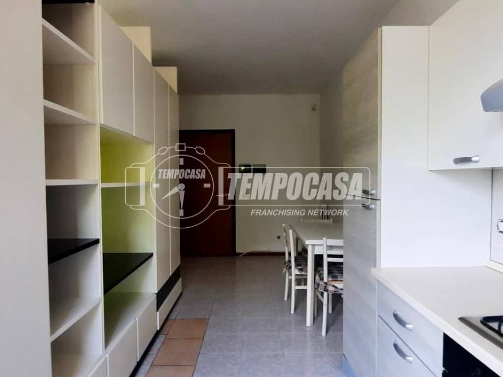 appartamento in vendita a Reggio nell'Emilia in zona Città Storica