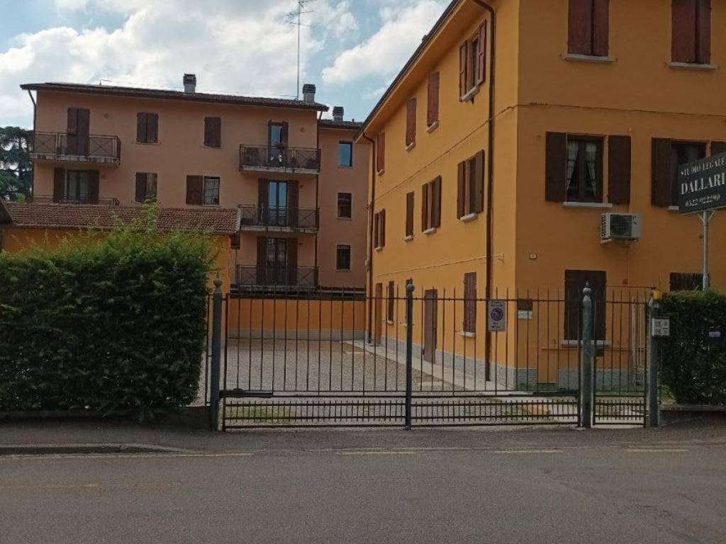 appartamento in vendita a Reggio nell'Emilia in zona Tribunale