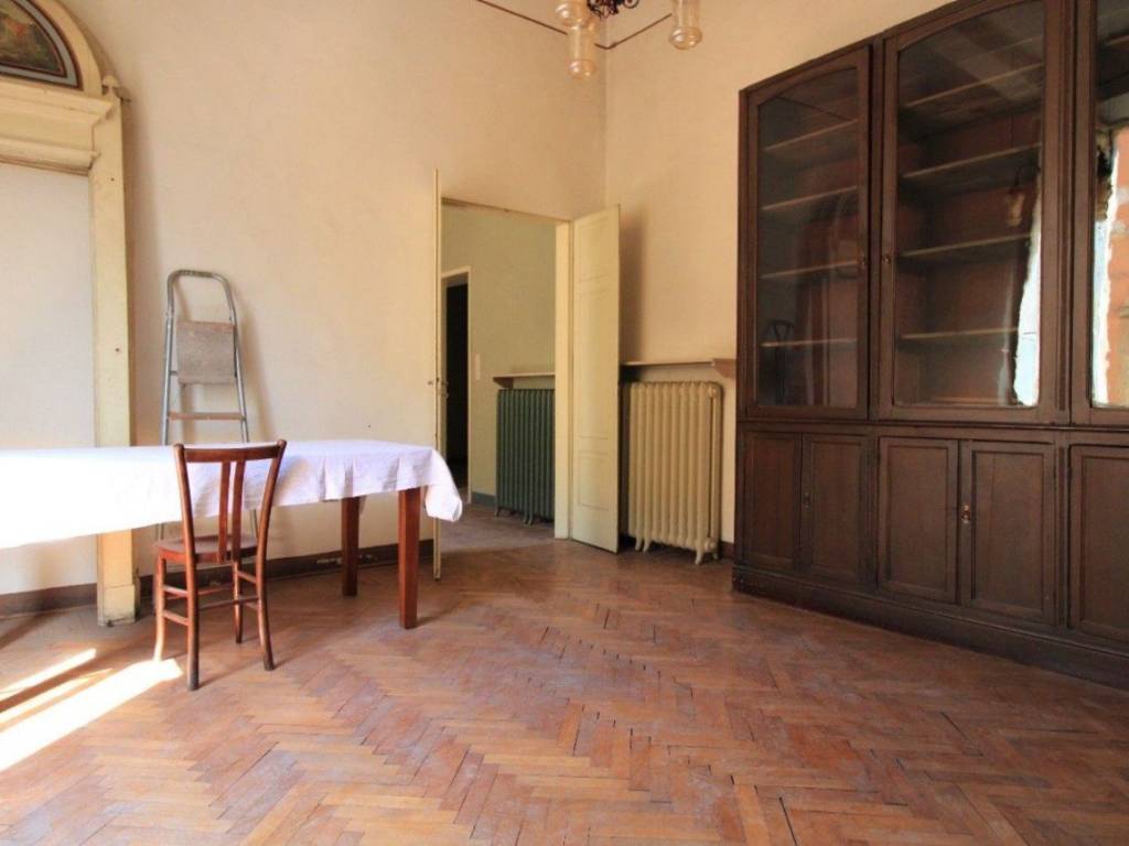 appartamento in vendita a Reggio nell'Emilia in zona Città Storica