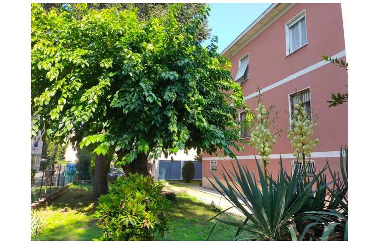 casa indipendente in vendita a Reggio nell'Emilia in zona Ospizio