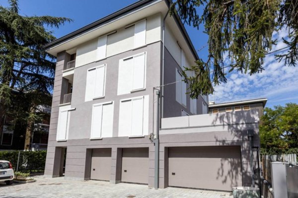 appartamento in vendita a Reggio nell'Emilia in zona Città Storica