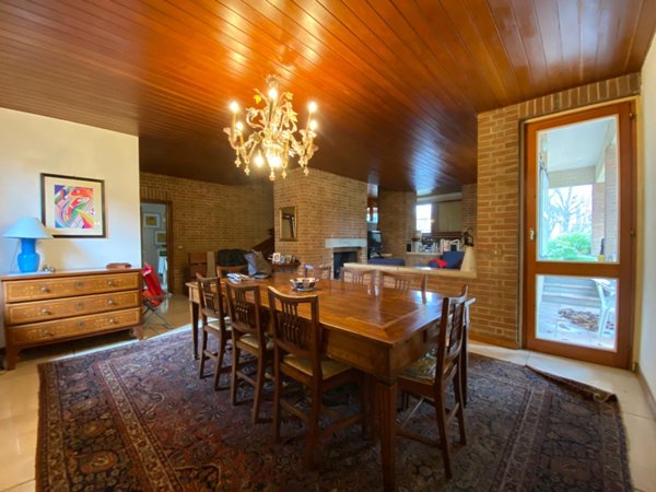 casa indipendente a Reggio nell'Emilia in zona San Pellegrino / Villa Canali