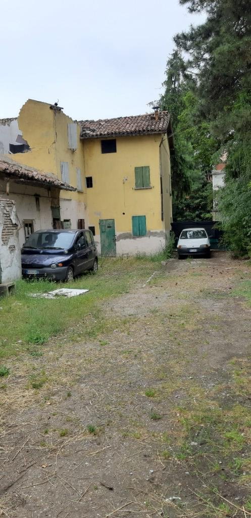 casa indipendente in vendita a Reggio nell'Emilia in zona Cadè / Gaida