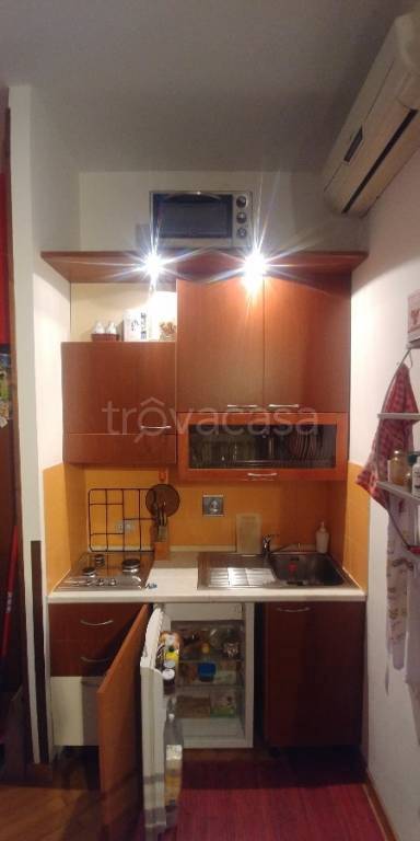 appartamento in vendita a Reggio nell'Emilia in zona Città Storica