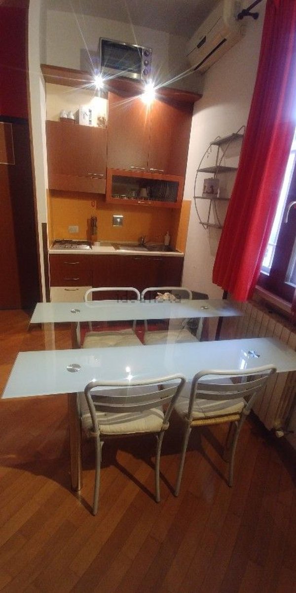 appartamento in vendita a Reggio nell'Emilia in zona Città Storica