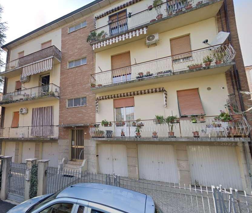 appartamento in vendita a Reggio nell'Emilia in zona Città Storica