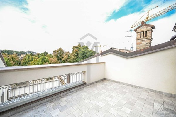 appartamento in vendita a Reggio nell'Emilia in zona Città Storica