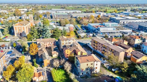 appartamento in vendita a Reggio nell'Emilia in zona Pieve Modolena