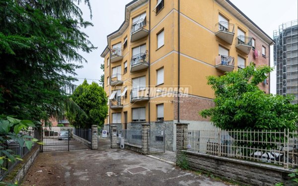 appartamento in vendita a Reggio nell'Emilia in zona Città Storica