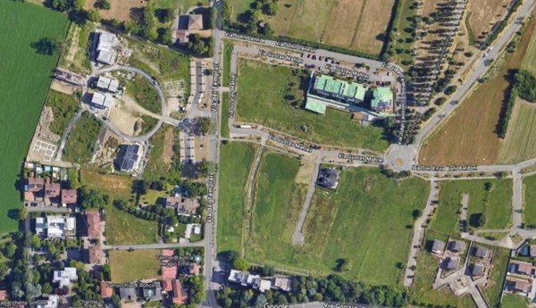 terreno edificabile in vendita a Reggio nell'Emilia in zona Villaggio Foscato