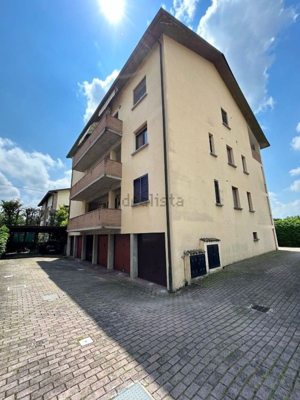 appartamento in vendita a Reggio nell'Emilia in zona Baragalla