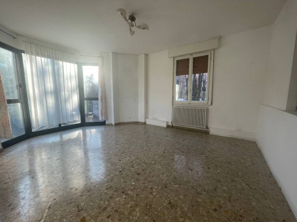 appartamento in vendita a Reggio nell'Emilia in zona Città Storica