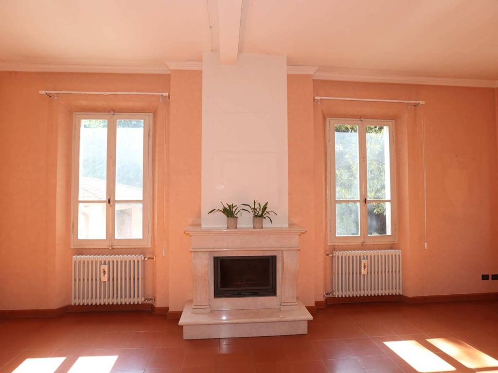 casa indipendente in vendita a Reggio nell'Emilia