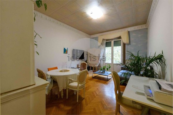 appartamento in vendita a Reggio nell'Emilia in zona Città Storica