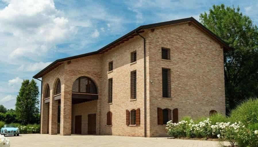 casa indipendente in vendita a Reggio nell'Emilia in zona Fogliano