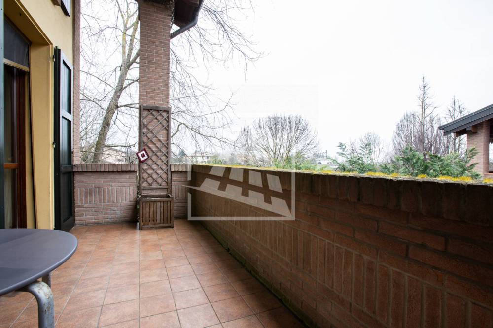 casa indipendente in vendita a Reggio nell'Emilia in zona Codemondo
