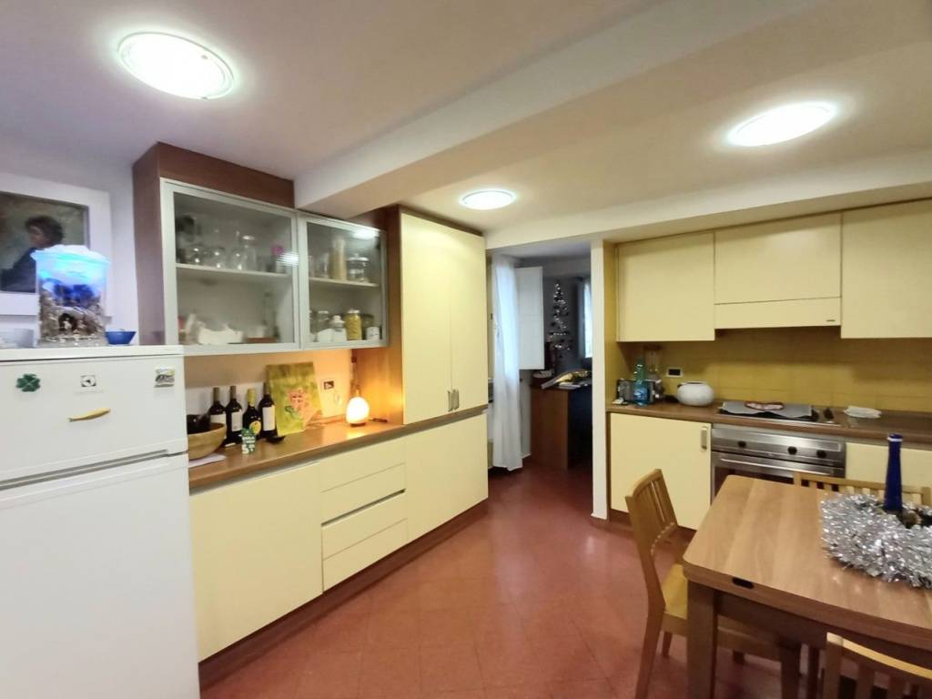 appartamento in vendita a Reggio nell'Emilia in zona Città Storica