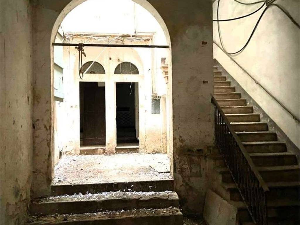 mansarda in vendita a Reggio nell'Emilia in zona Città Storica