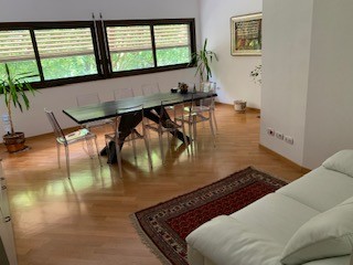 ufficio in vendita a Reggio nell'Emilia in zona San Prospero Strinati
