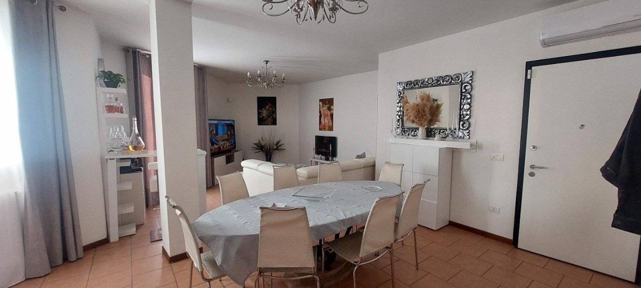 appartamento in vendita a Reggio nell'Emilia in zona Rivalta