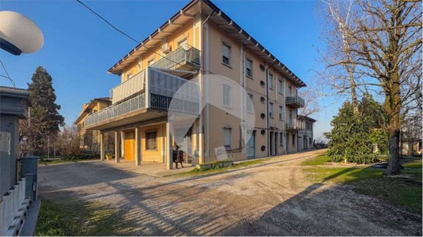 appartamento in vendita a Reggio nell'Emilia in zona Pratofontana