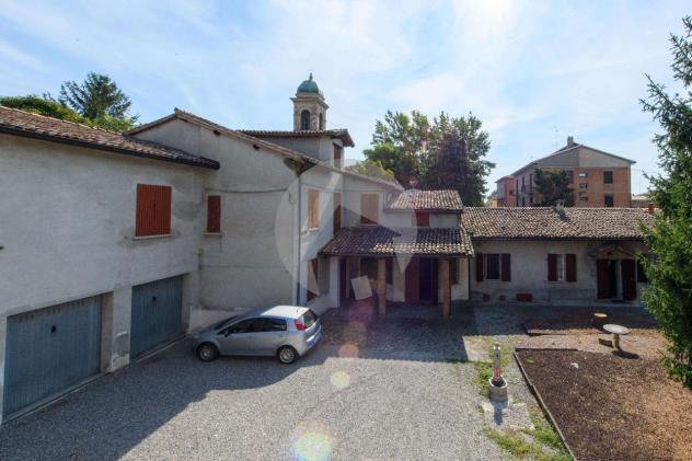 casa indipendente in vendita a Reggio nell'Emilia