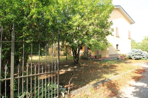 casa indipendente in vendita a Reggio nell'Emilia in zona Roncocesi