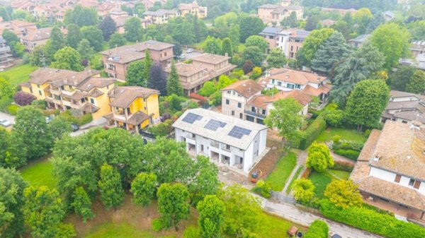 casa indipendente in vendita a Reggio nell'Emilia